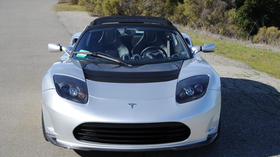 2011-tesla-roadster_100337785