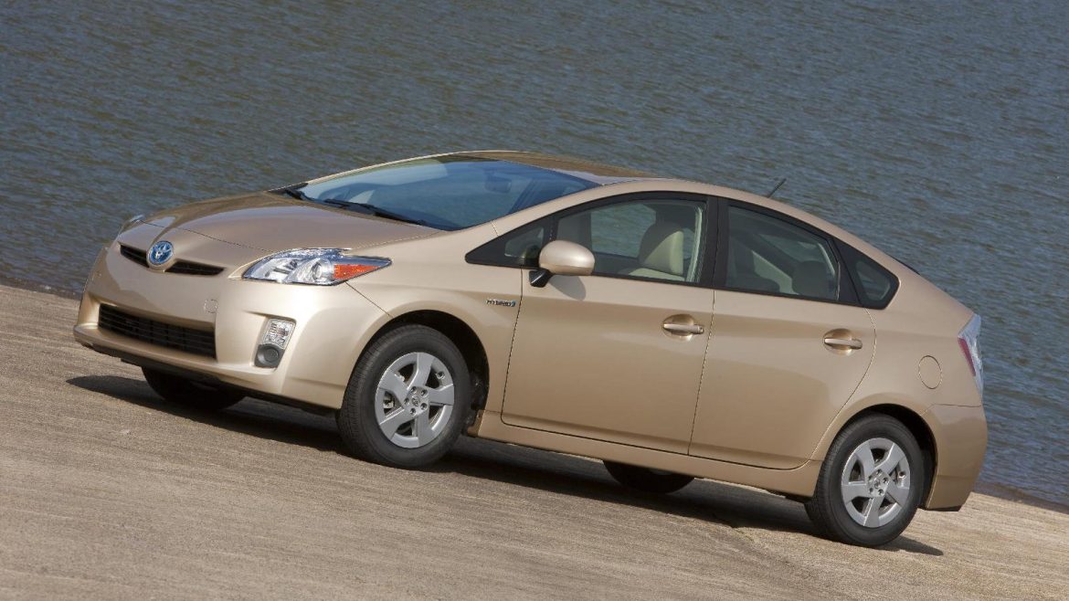 2011-toyota-prius_100323481