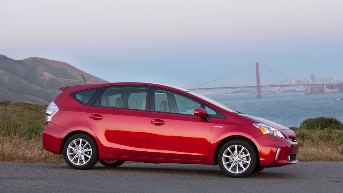 2014-toyota-prius-v_100436161
