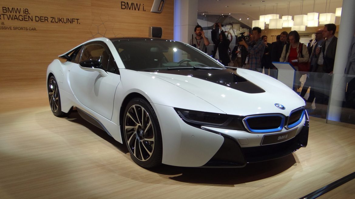 2015-bmw-i8_100439333