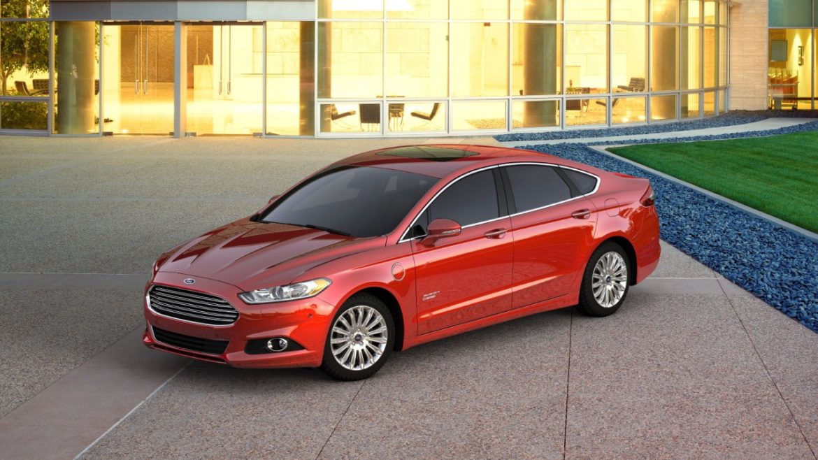 2016-ford-fusion-energi_100520177