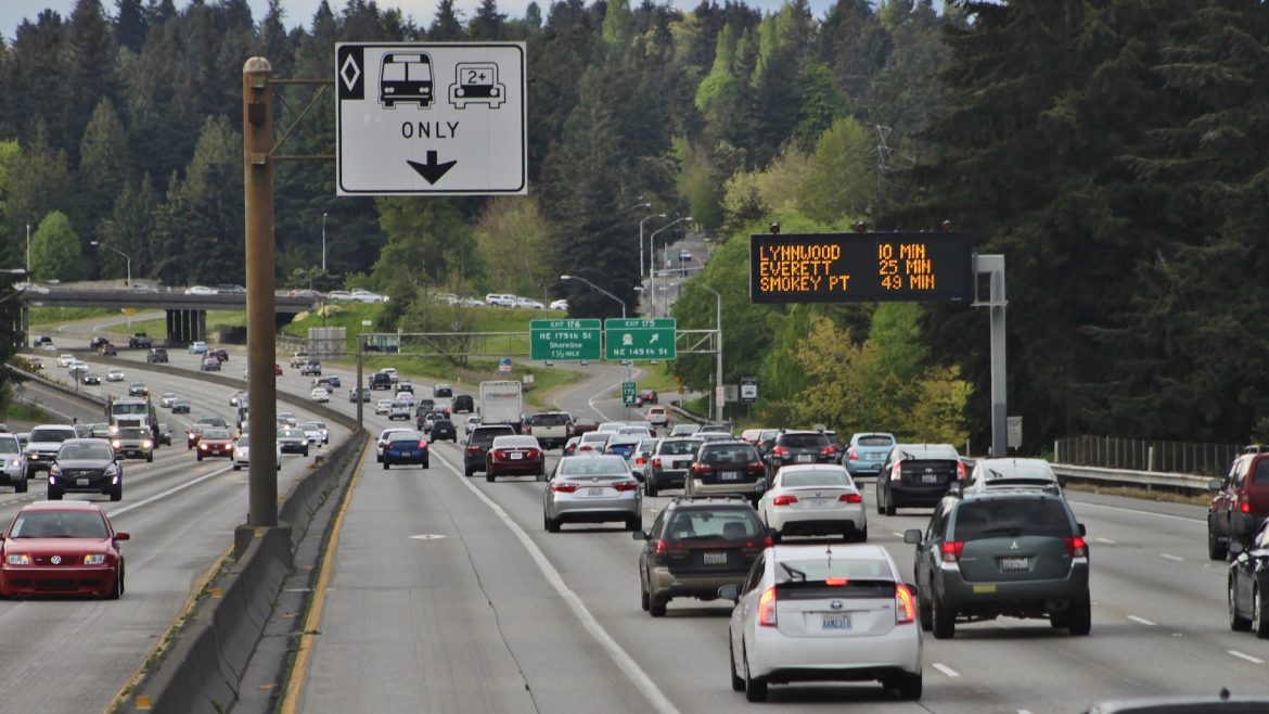 carpool-lanes-i-5-seattle-washington-credit-sounderbruce-wikimedia-commons_100678909